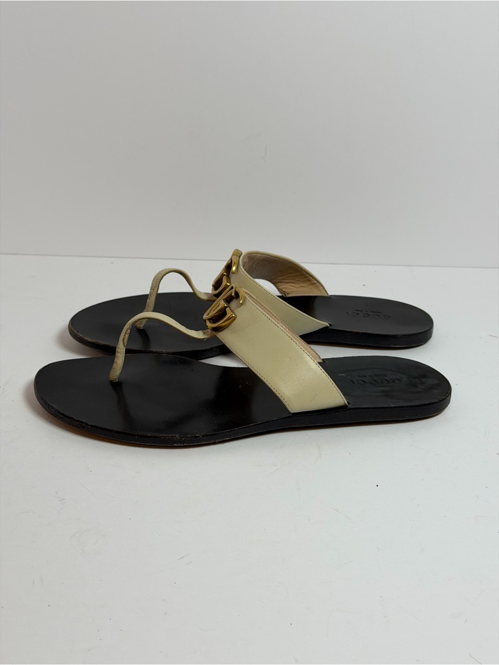 Gucci Marmont GG Logo Light Beige Thong Sandals Size 37 - Picture 5 of 13